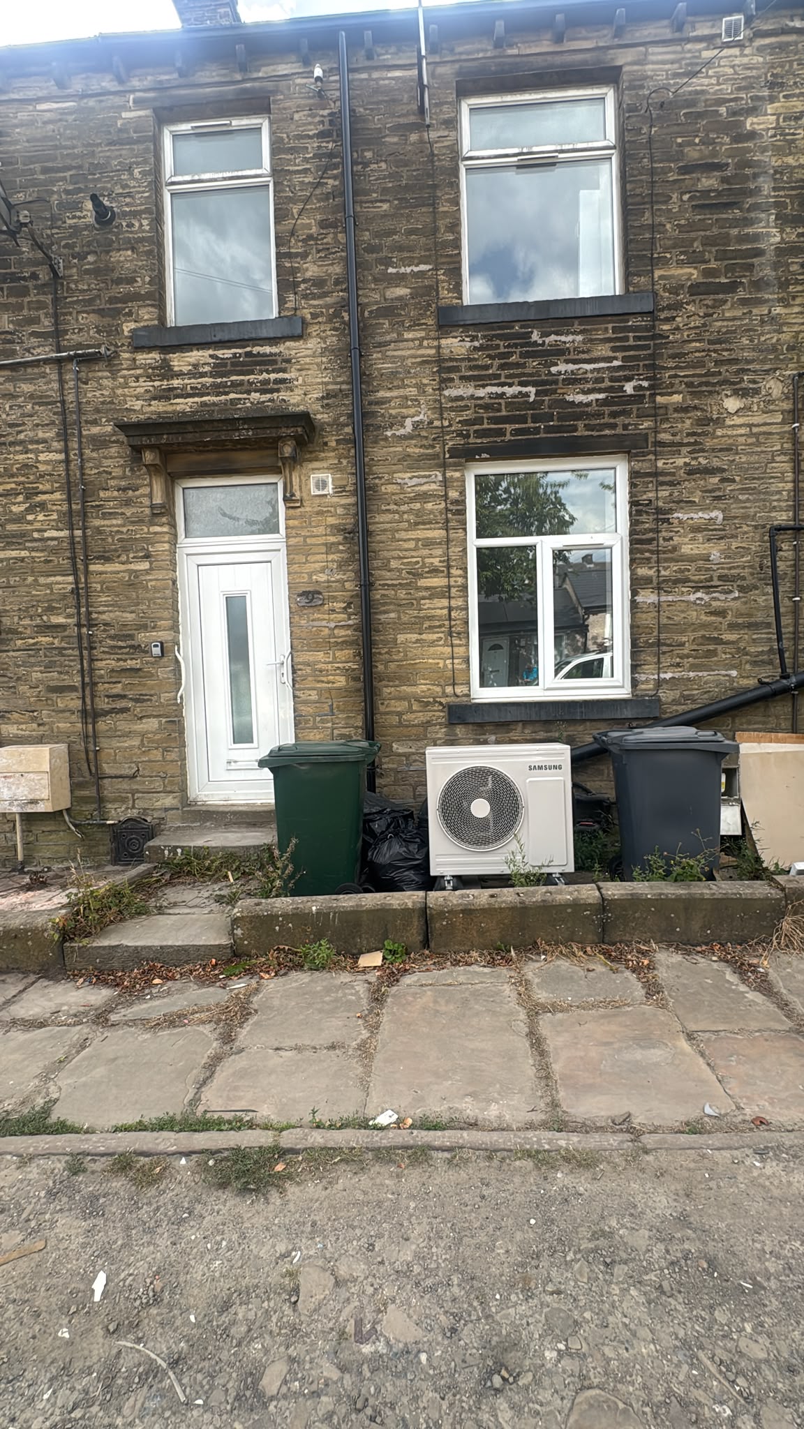 9 , Albion Street, Bradford photo 2