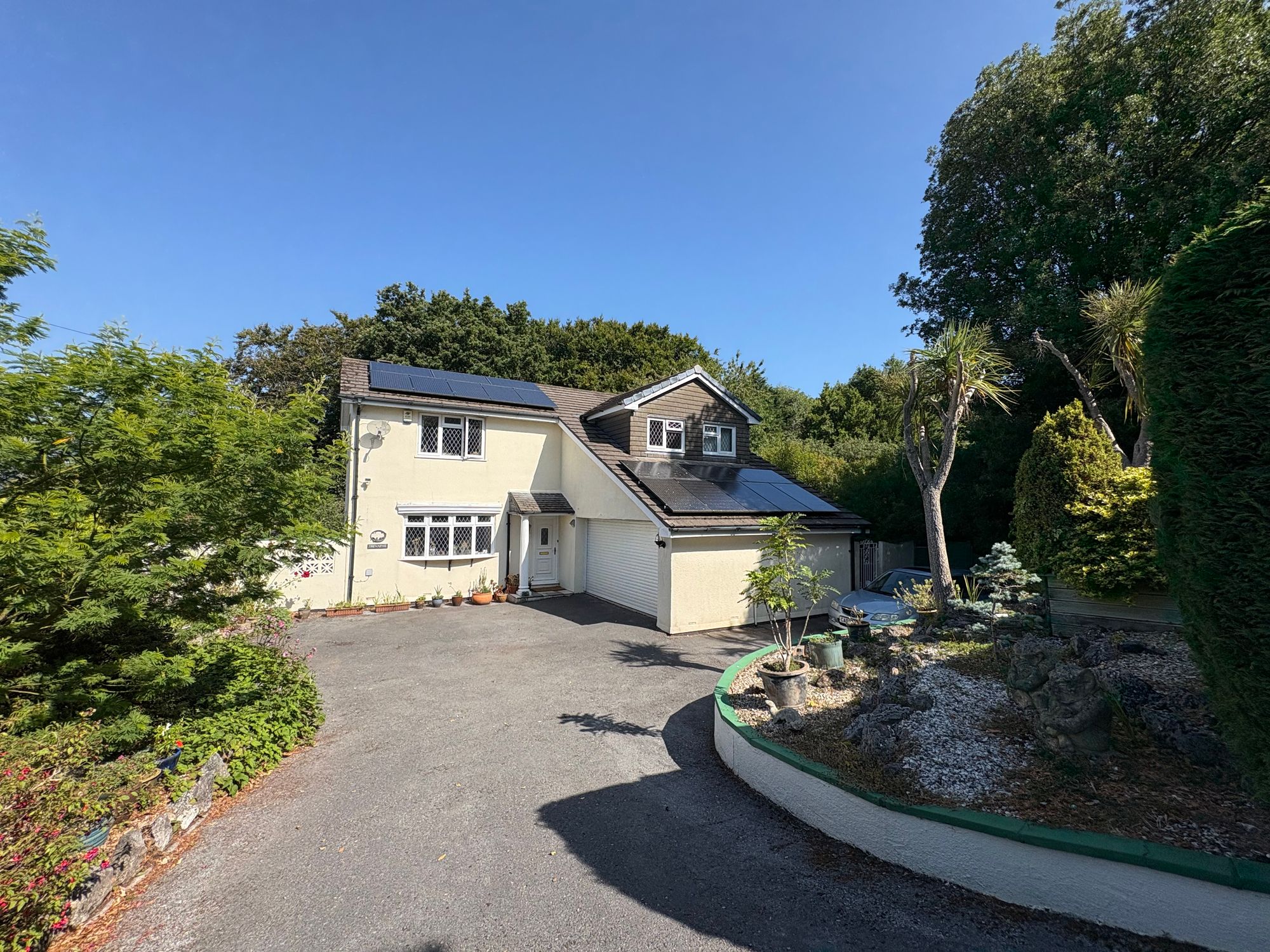 3-bed detached on Trevayne Haldon Road, Torquay, £695,000