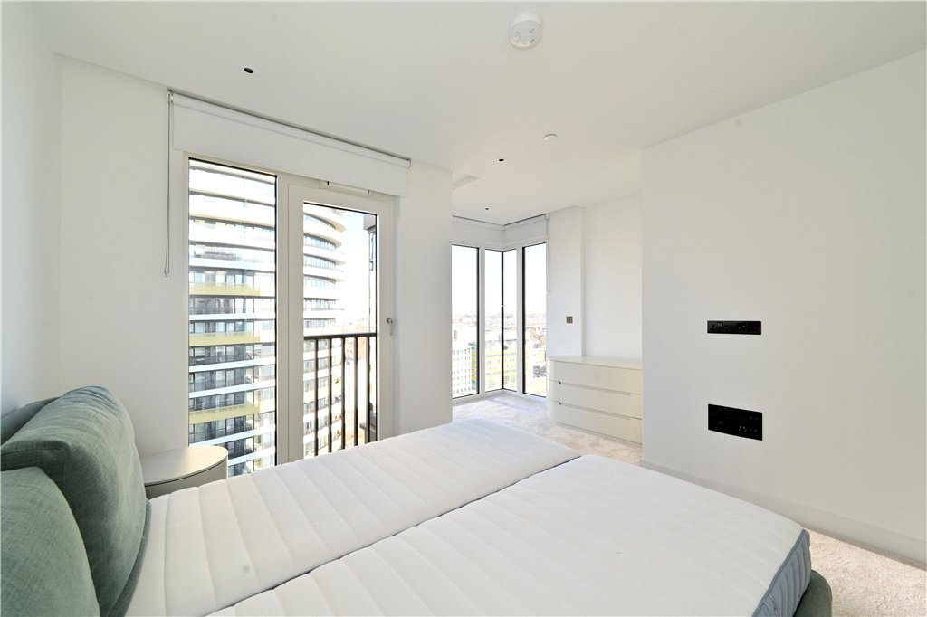 3 bedroom flat for sale 0