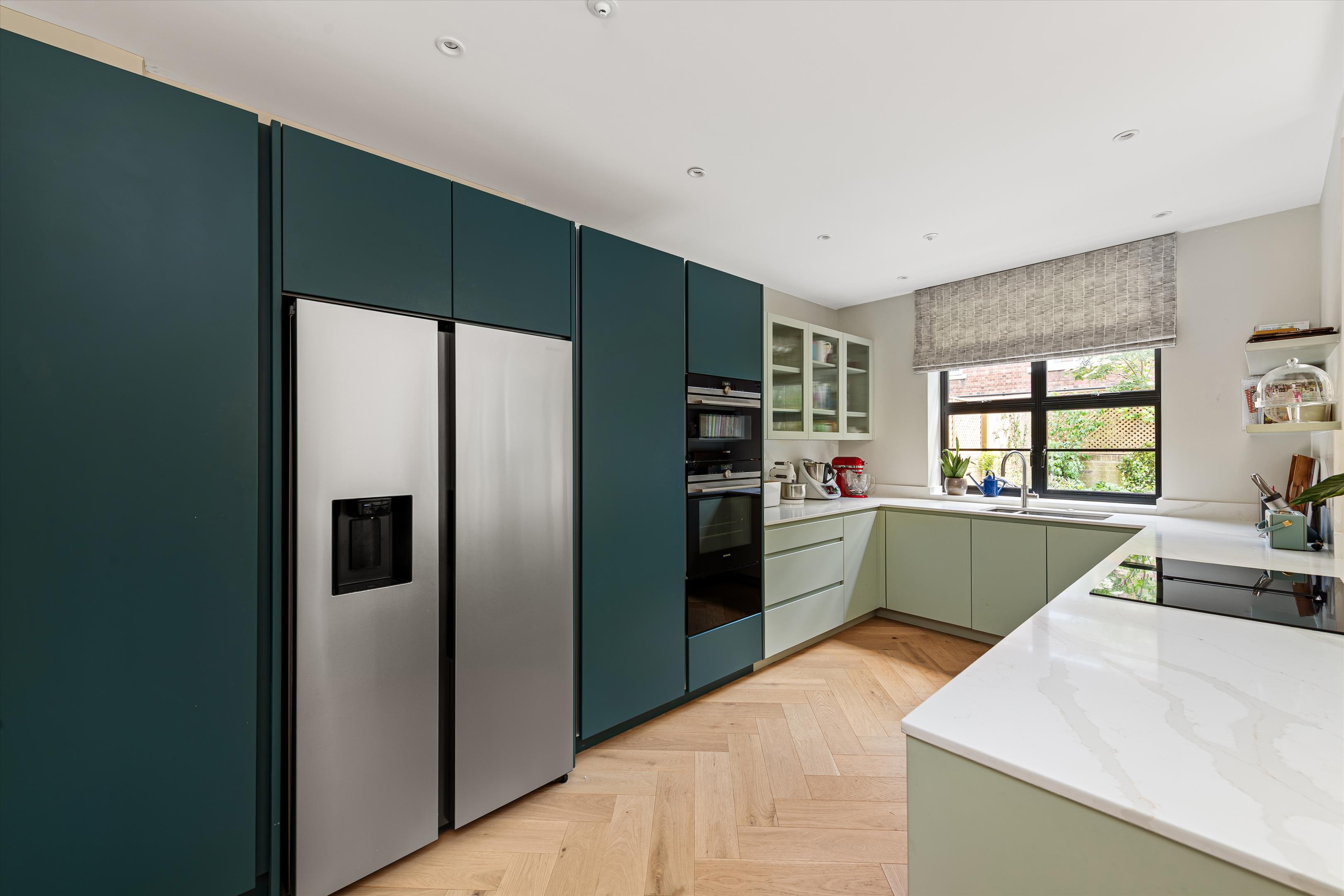 6 bedroom terraced house for sale 0