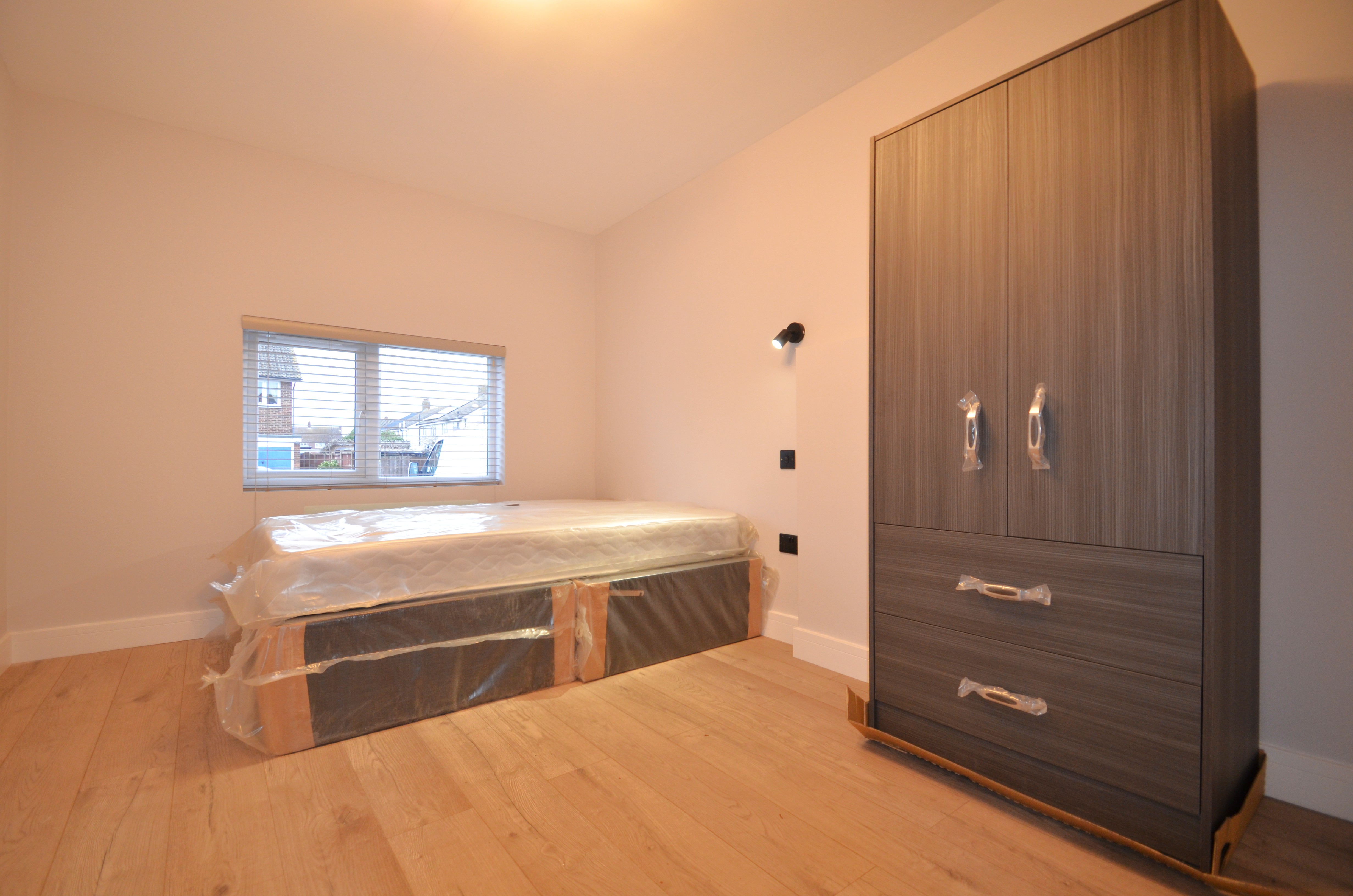 Room 5, 14, Hughes Road, Ashford photo 5