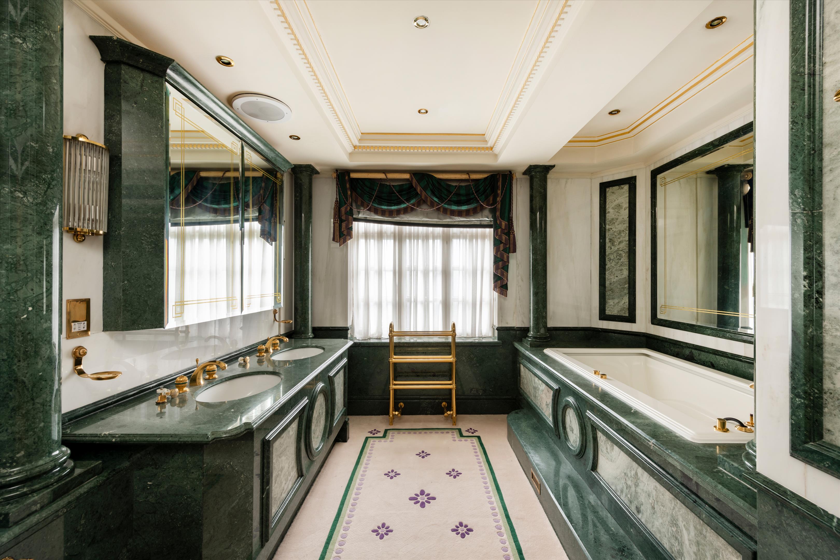 Photos of The Avenue, Hampstead Garden Suburb, London N2