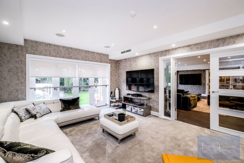 Photos of Parklands, Chigwell IG7 66039632 PrimeLocation