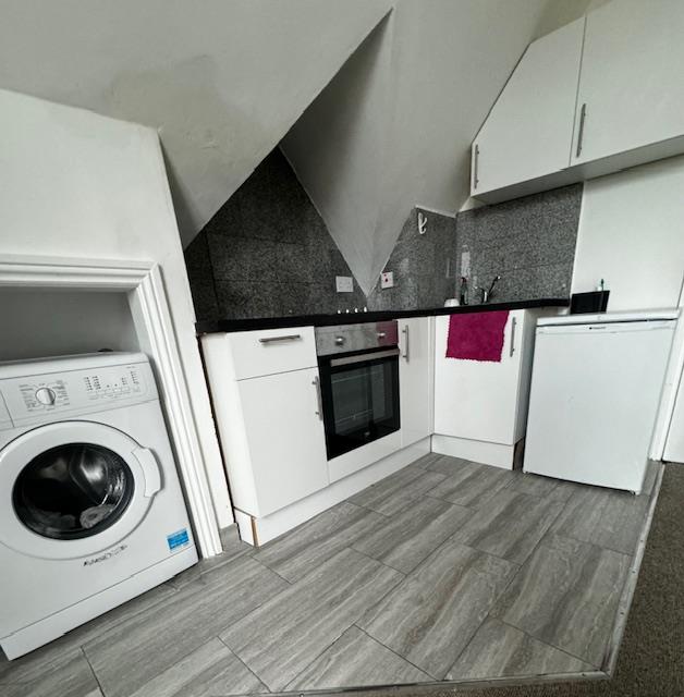 Flat 3, 29, Davigdor Road, Hove photo 5