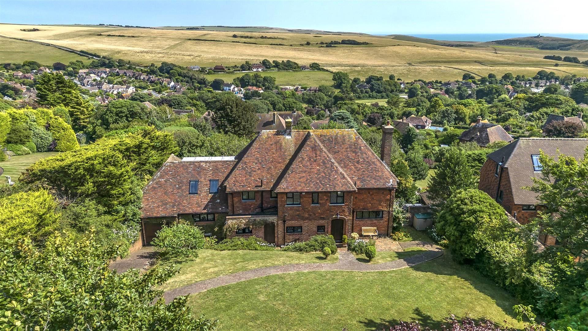 4 bedroom detached house for sale 0