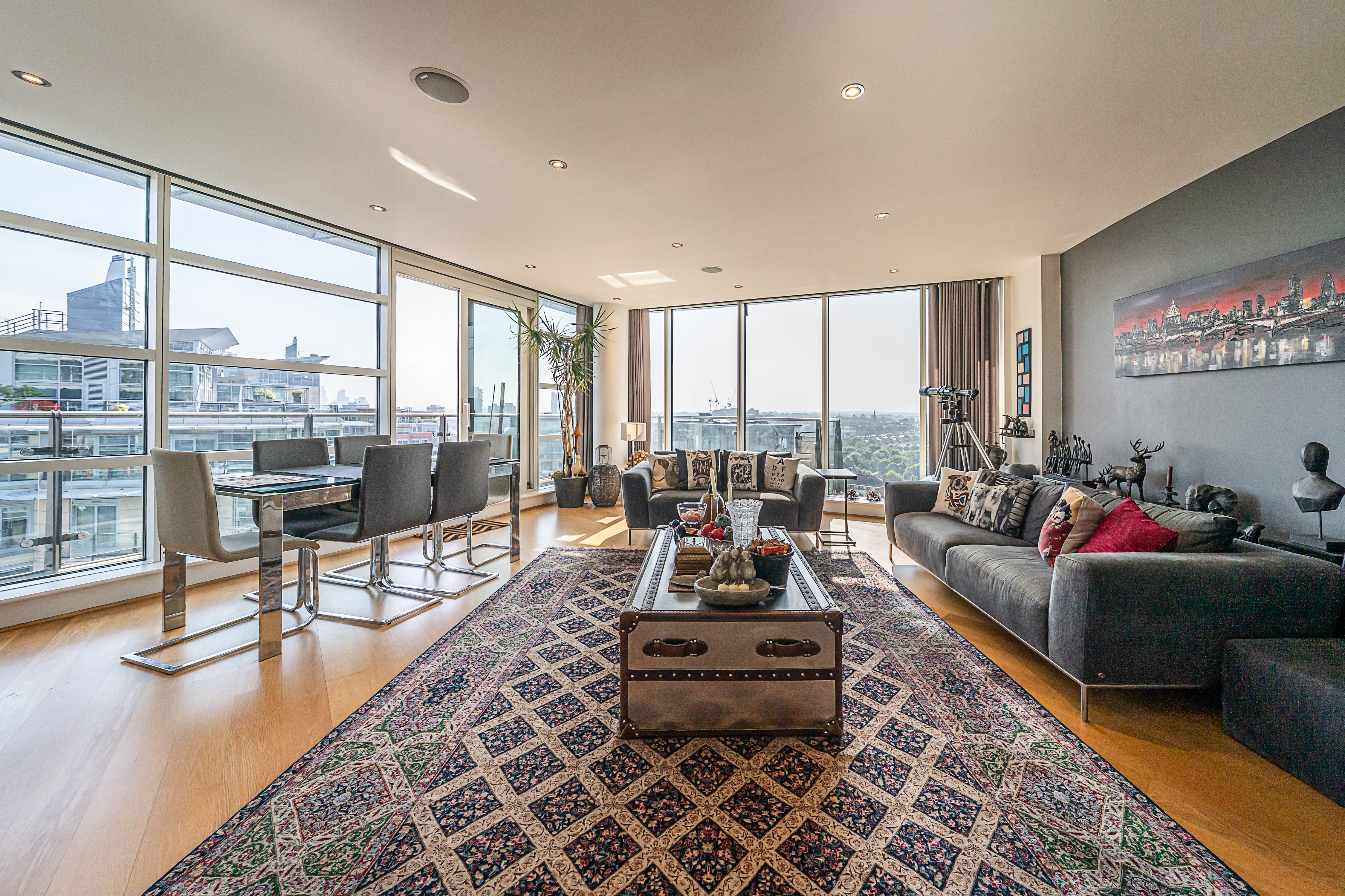 3 bedroom flat for sale 0