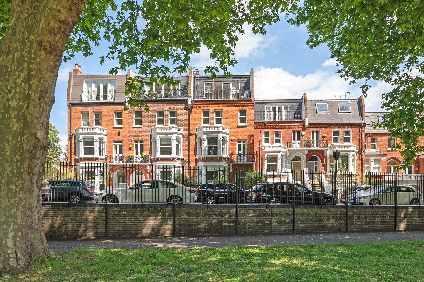 6 bedroom terraced house for sale 0
