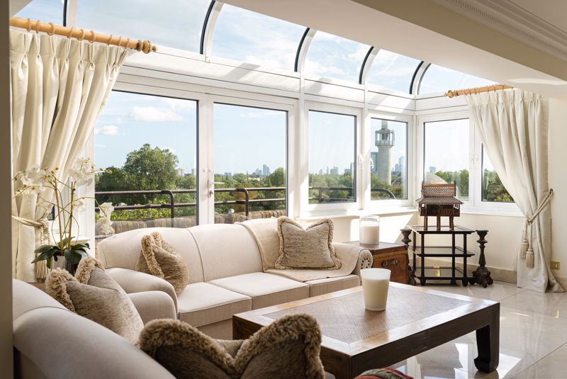 5 bedroom flat for sale 0