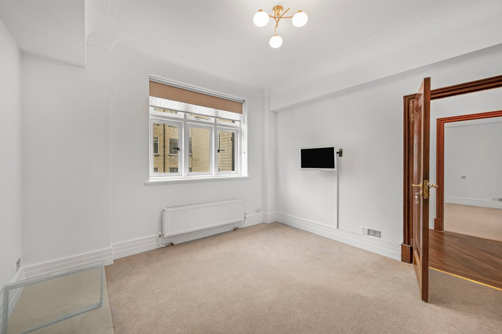 3 bedroom flat for sale 0