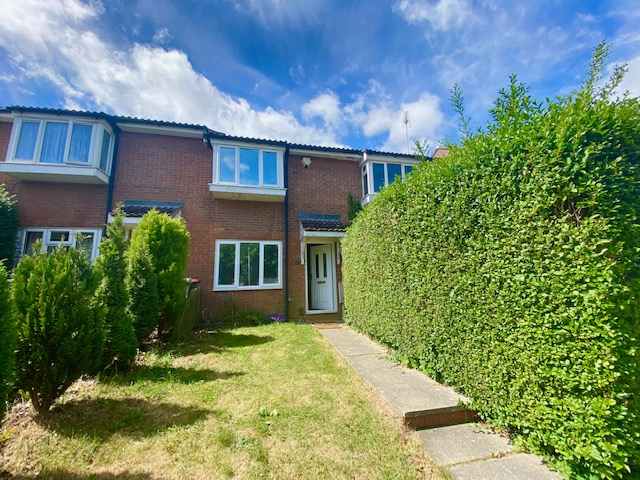 42, Portrush Close, MILTON KEYNES photo 2