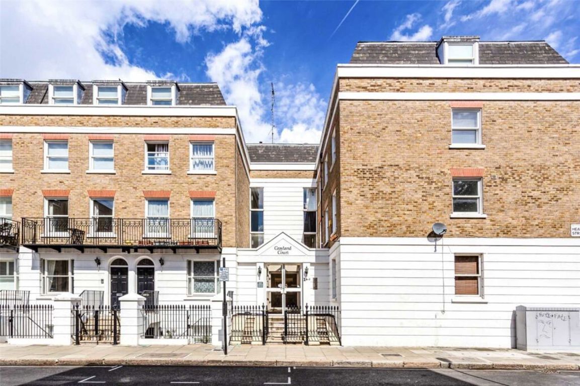 5 bedroom terraced new house for sale