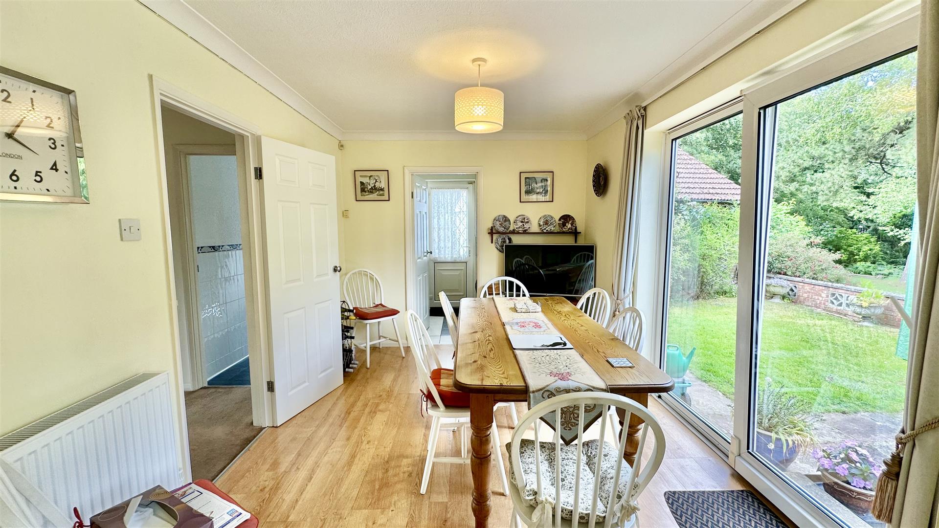 6, Playden Gardens, Hastings photo 4