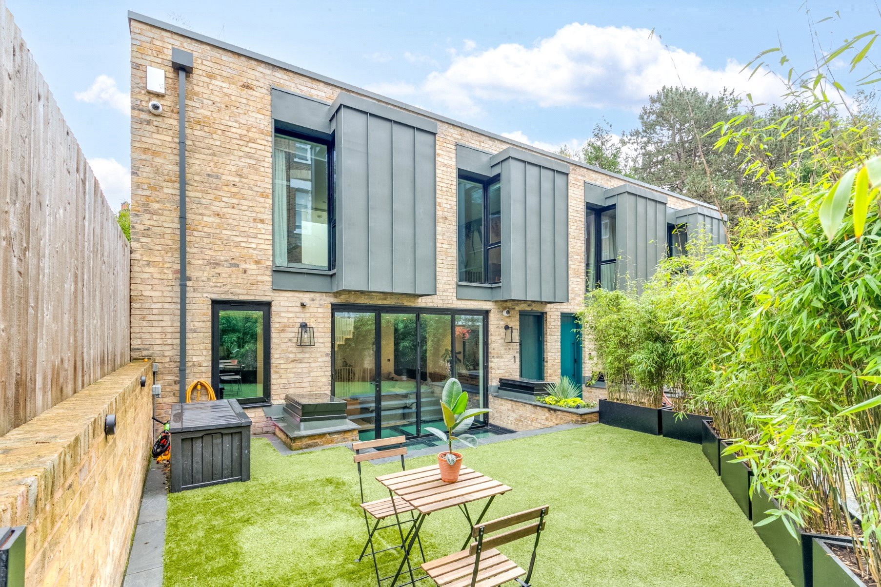 4 bedroom equestrian property for sale