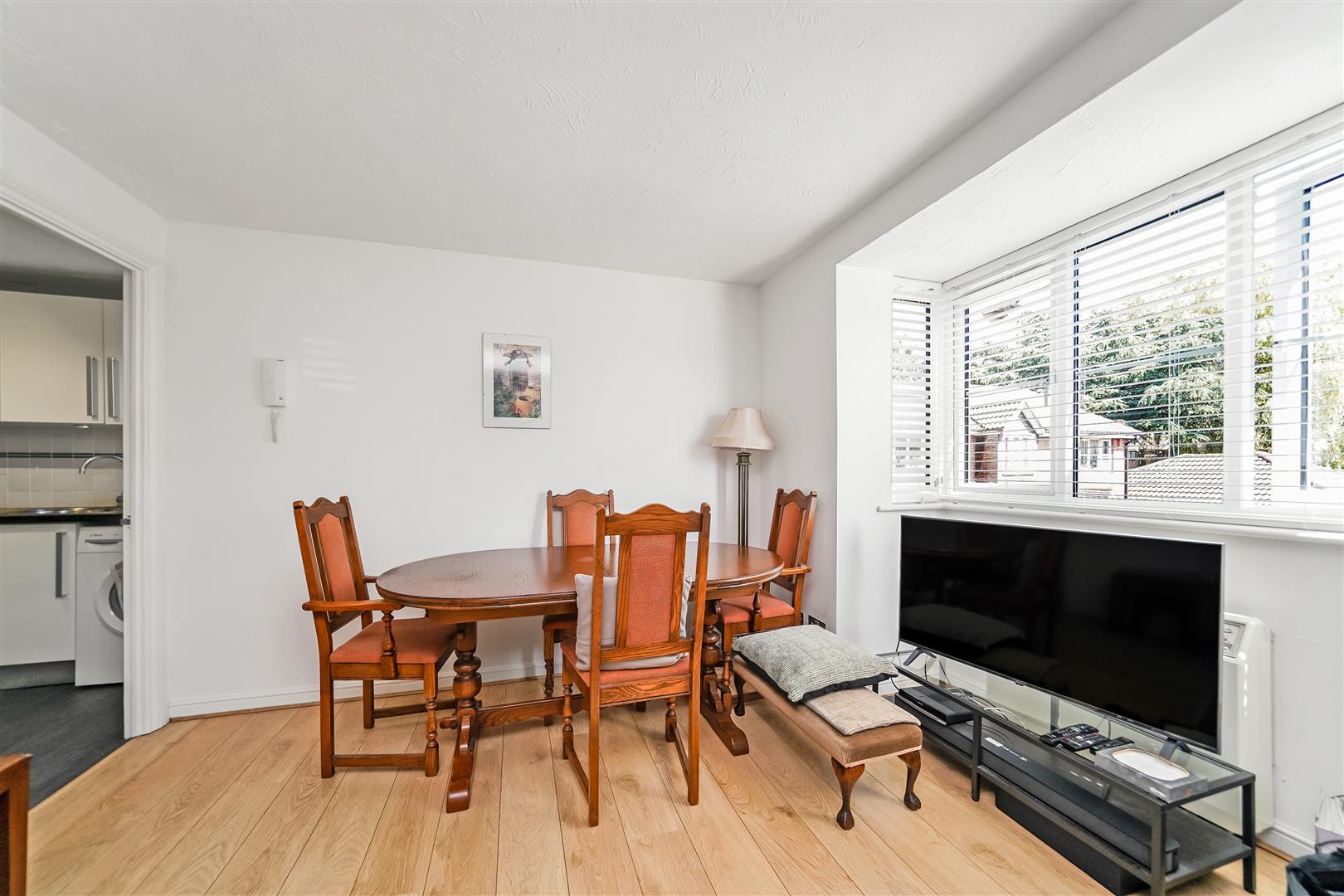 Photos of Redwood Gardens, Chingford E4 67959587 PrimeLocation