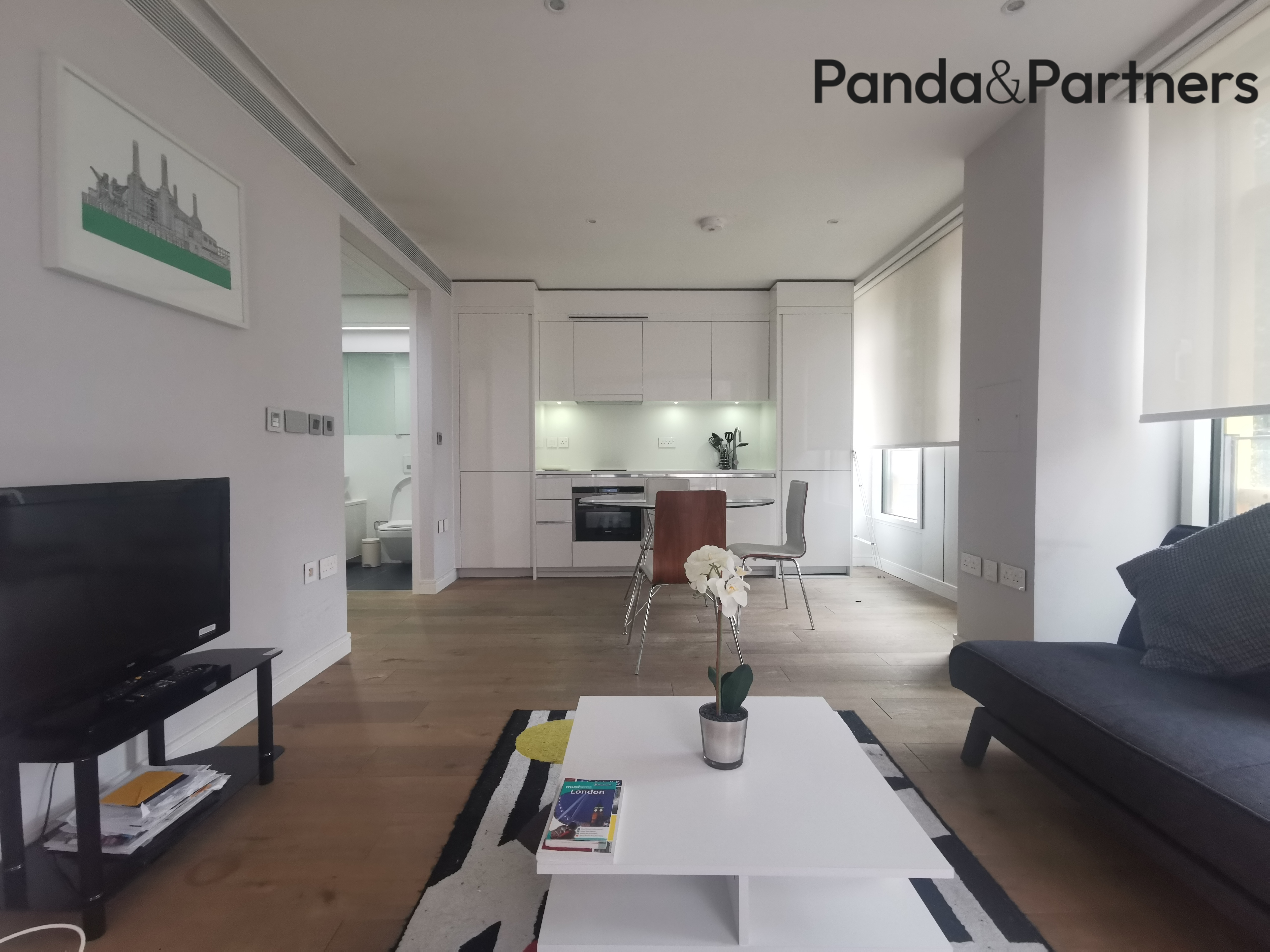 Flat 1, Central St Giles, London photo 5