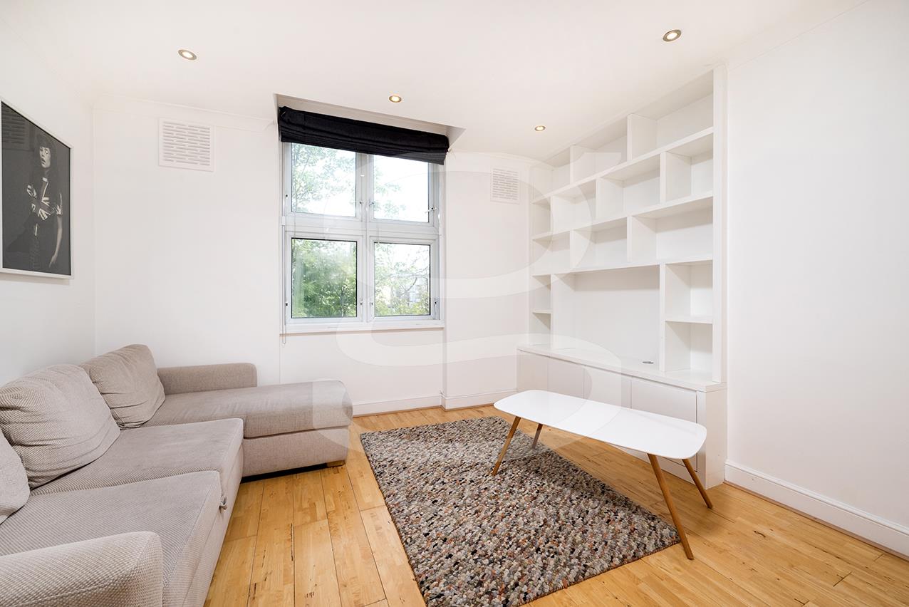 Flat, 721 sq ft