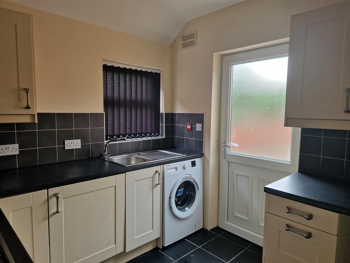 41, Flat 2, Auckland Road, Town Moor, Doncaster photo 3