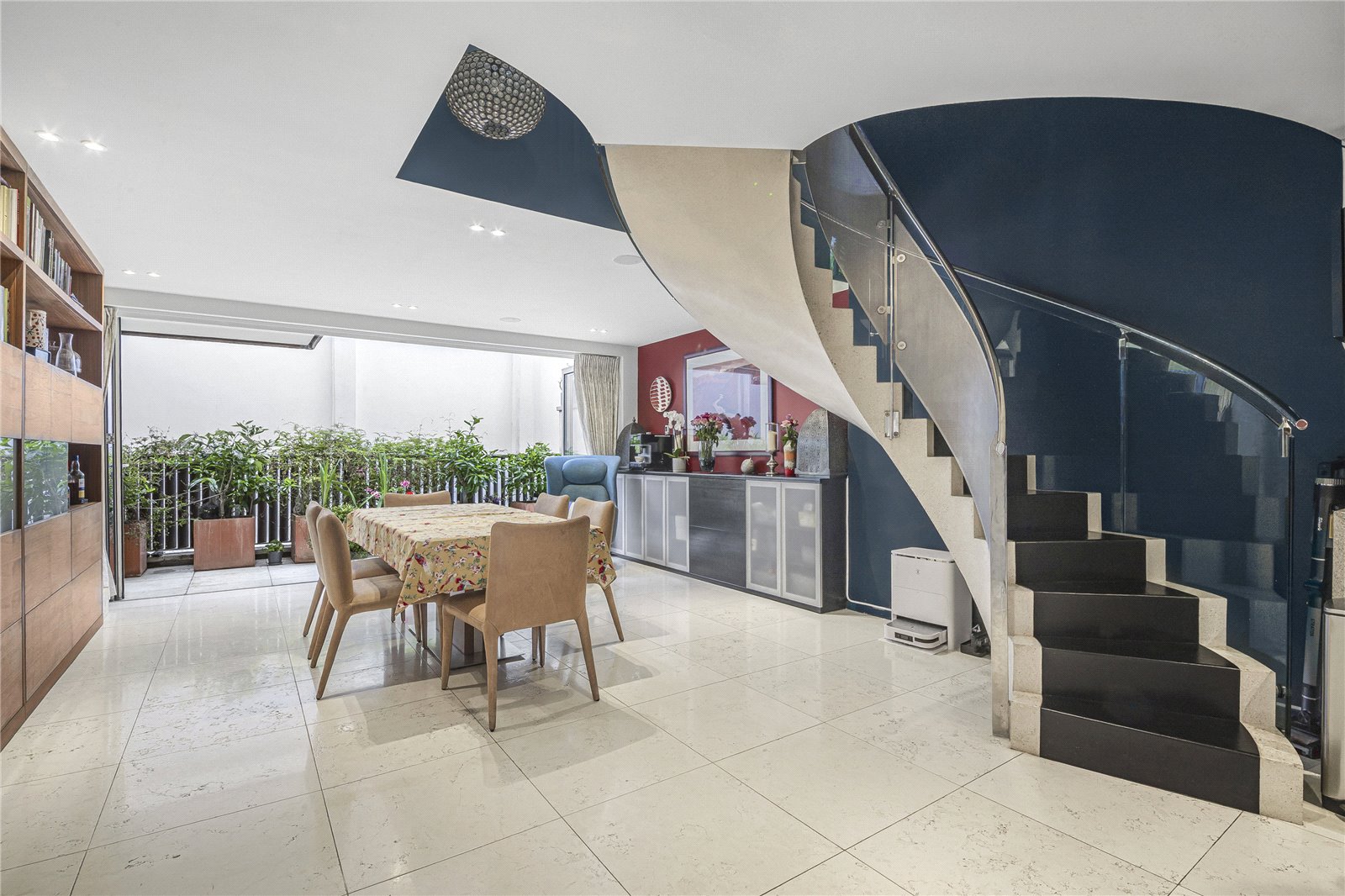 3 bedroom detached house for sale 0