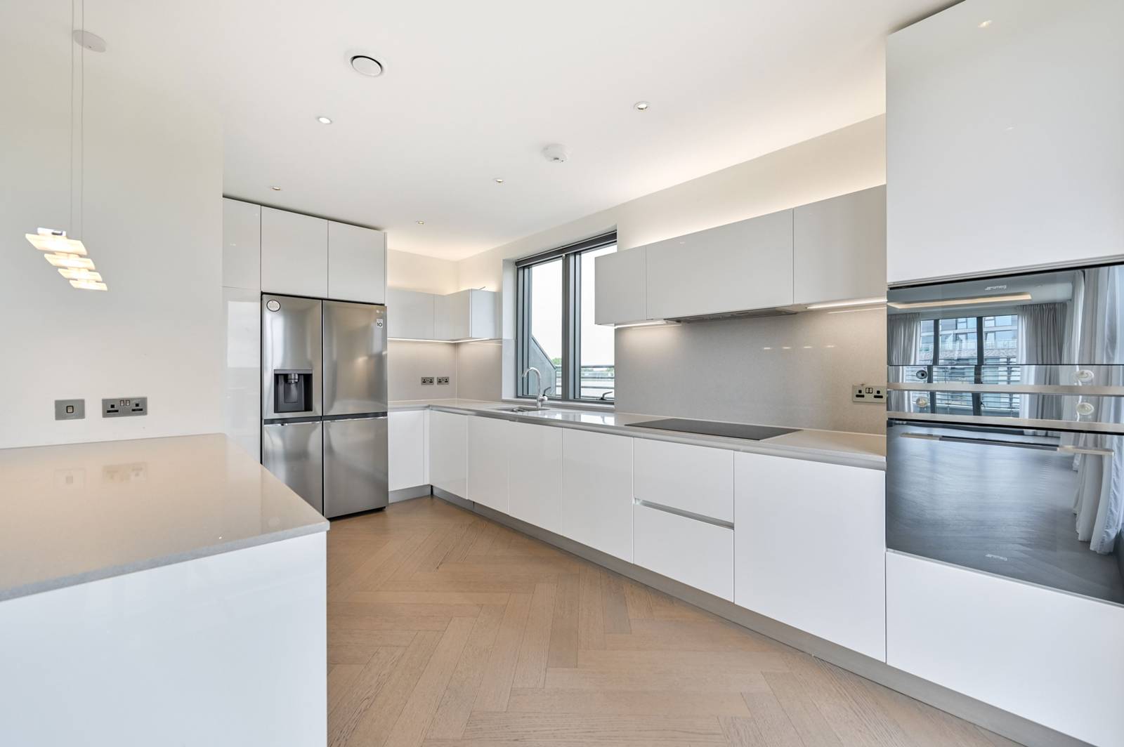 2 bedroom flat for sale 0