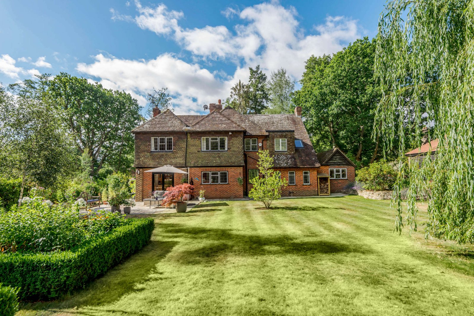 Photos of Combe Lane, Wormley, Godalming, Surrey GU8 62086874
