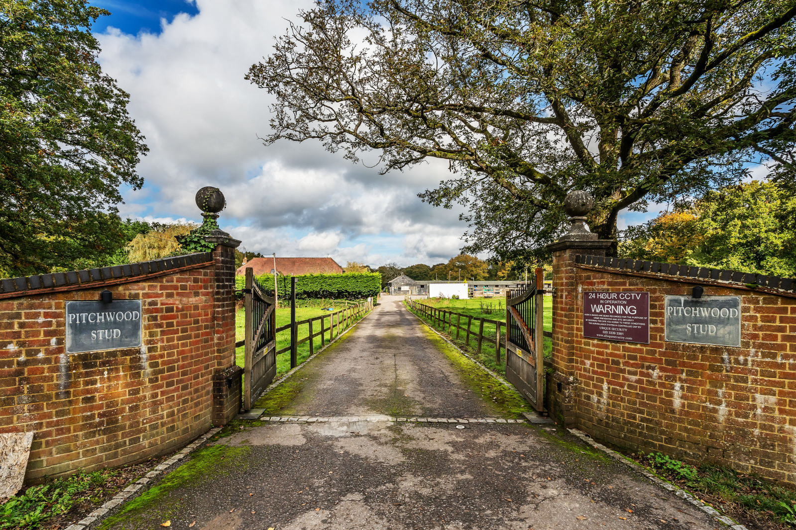 5 bedroom detached house for sale 0
