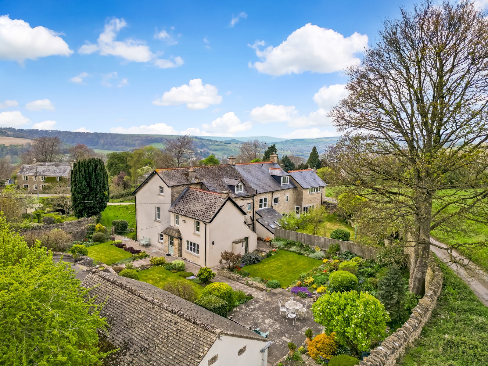 6 bedroom semi-detached house for sale 0