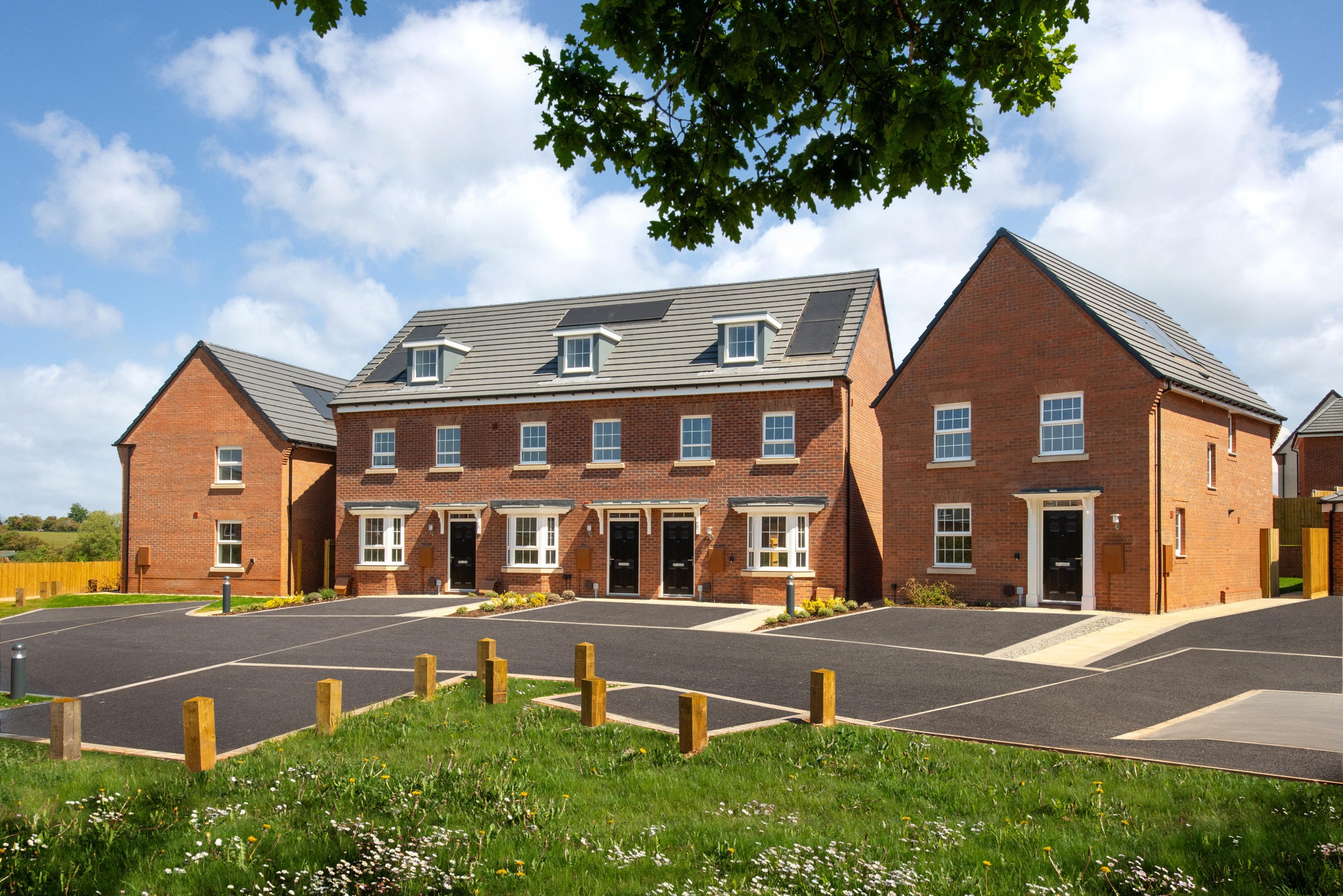 Dwh Em The Skylarks Kennett Ingleby Street Scene External