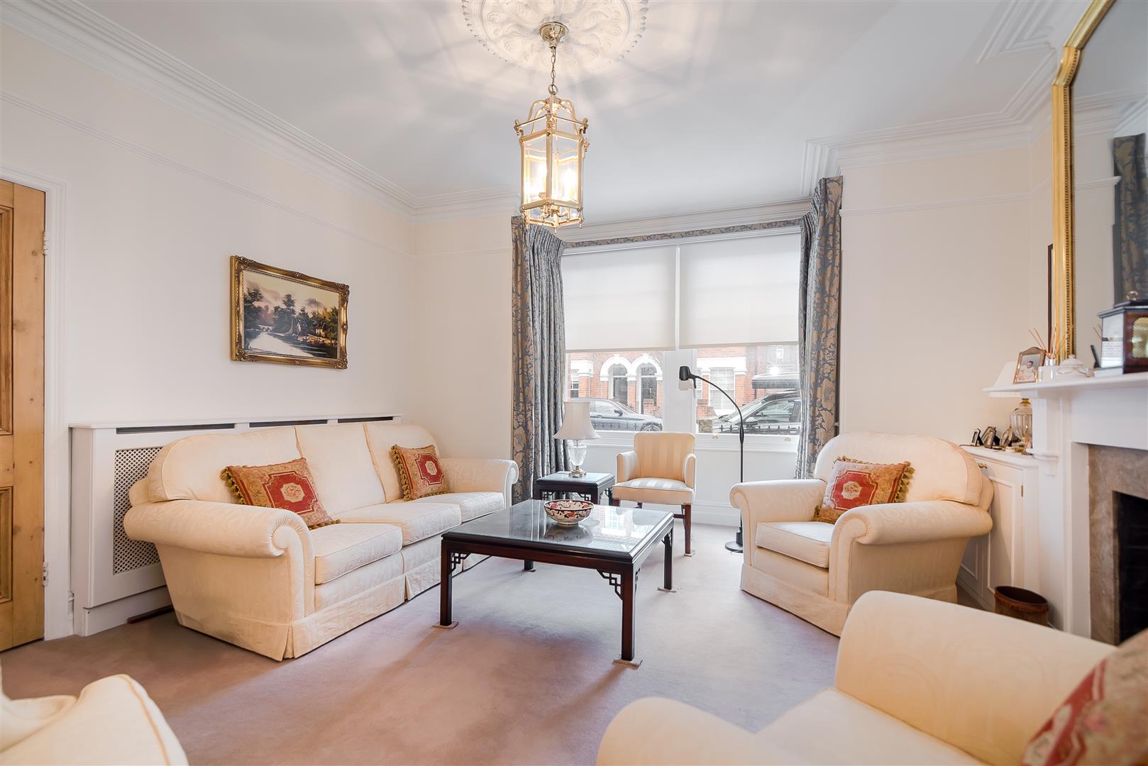 5 bedroom terraced house for sale 0