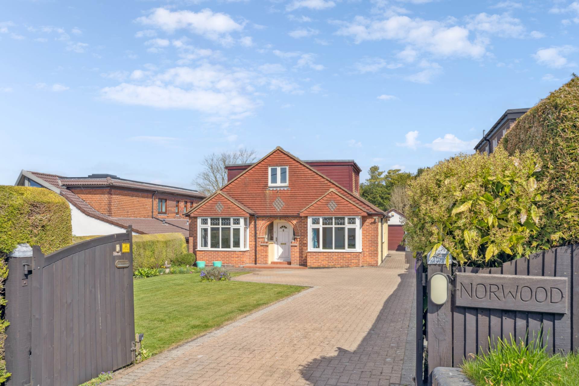 5 bedroom detached house for sale 0