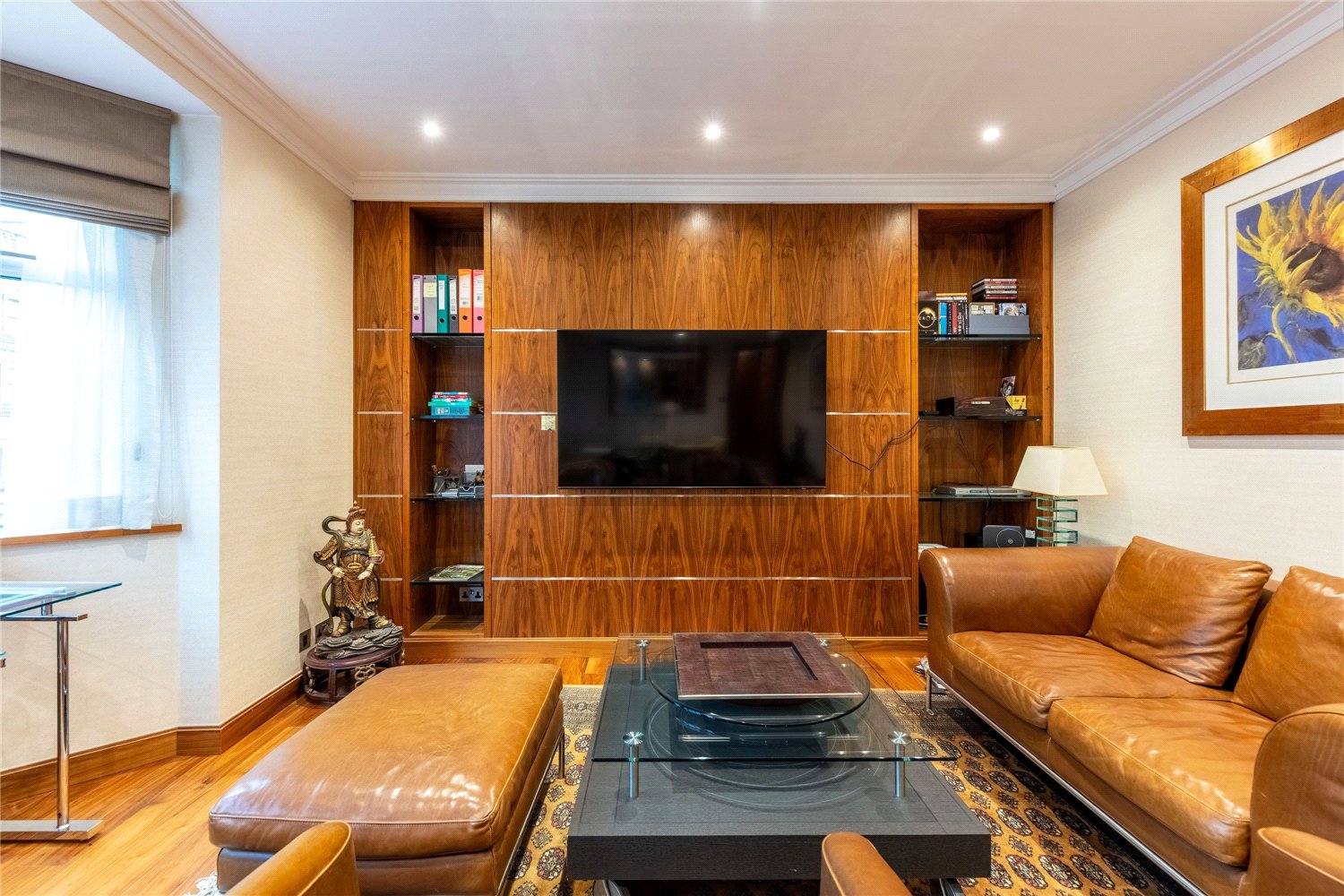 2 bedroom flat for sale 0