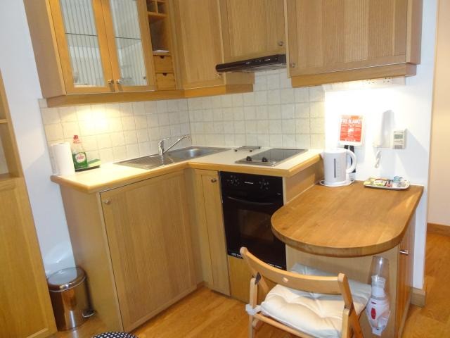 30-31  Flat 30, Cartwright Gardens, London photo 4