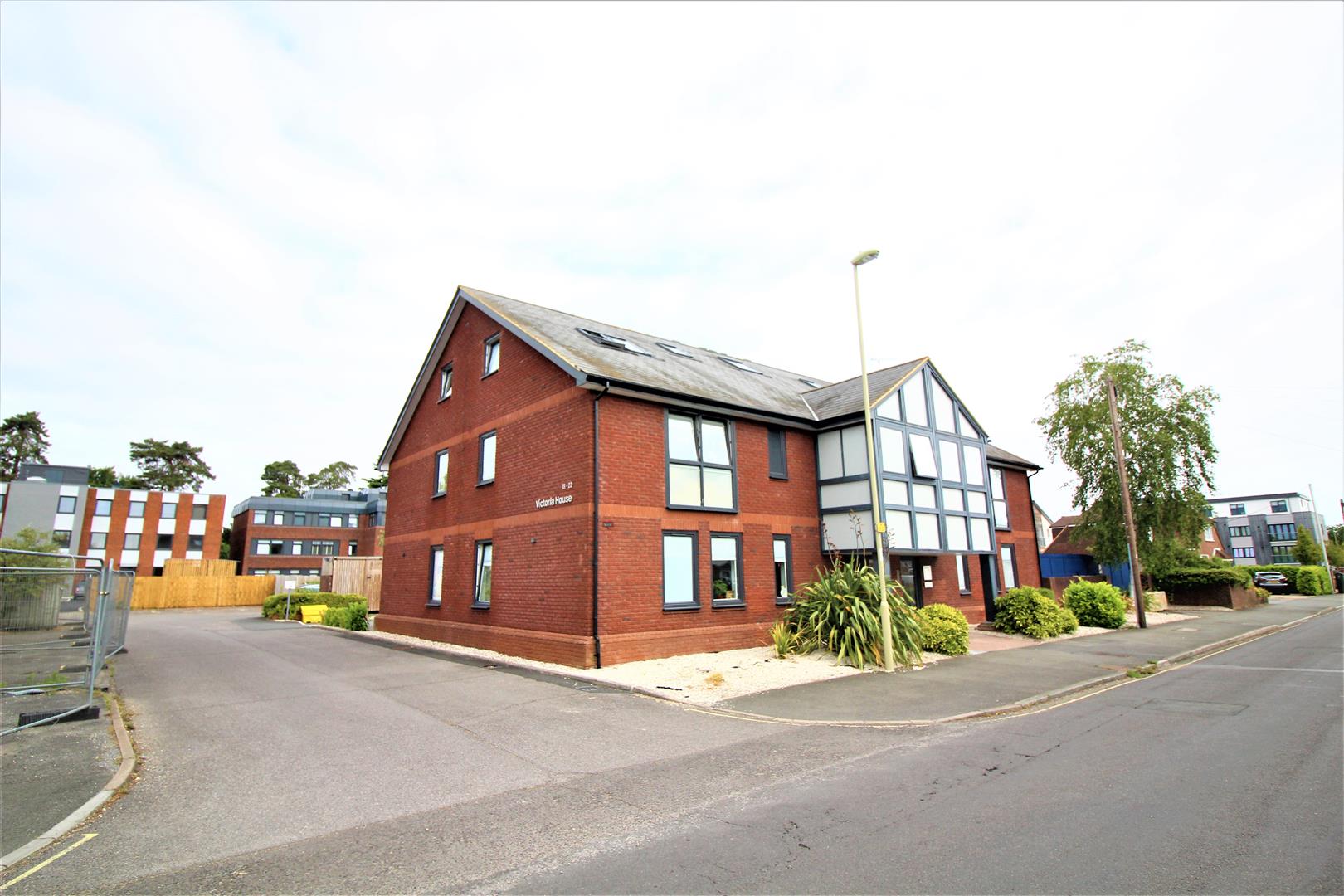 5, Victoria House, Fleet photo 4