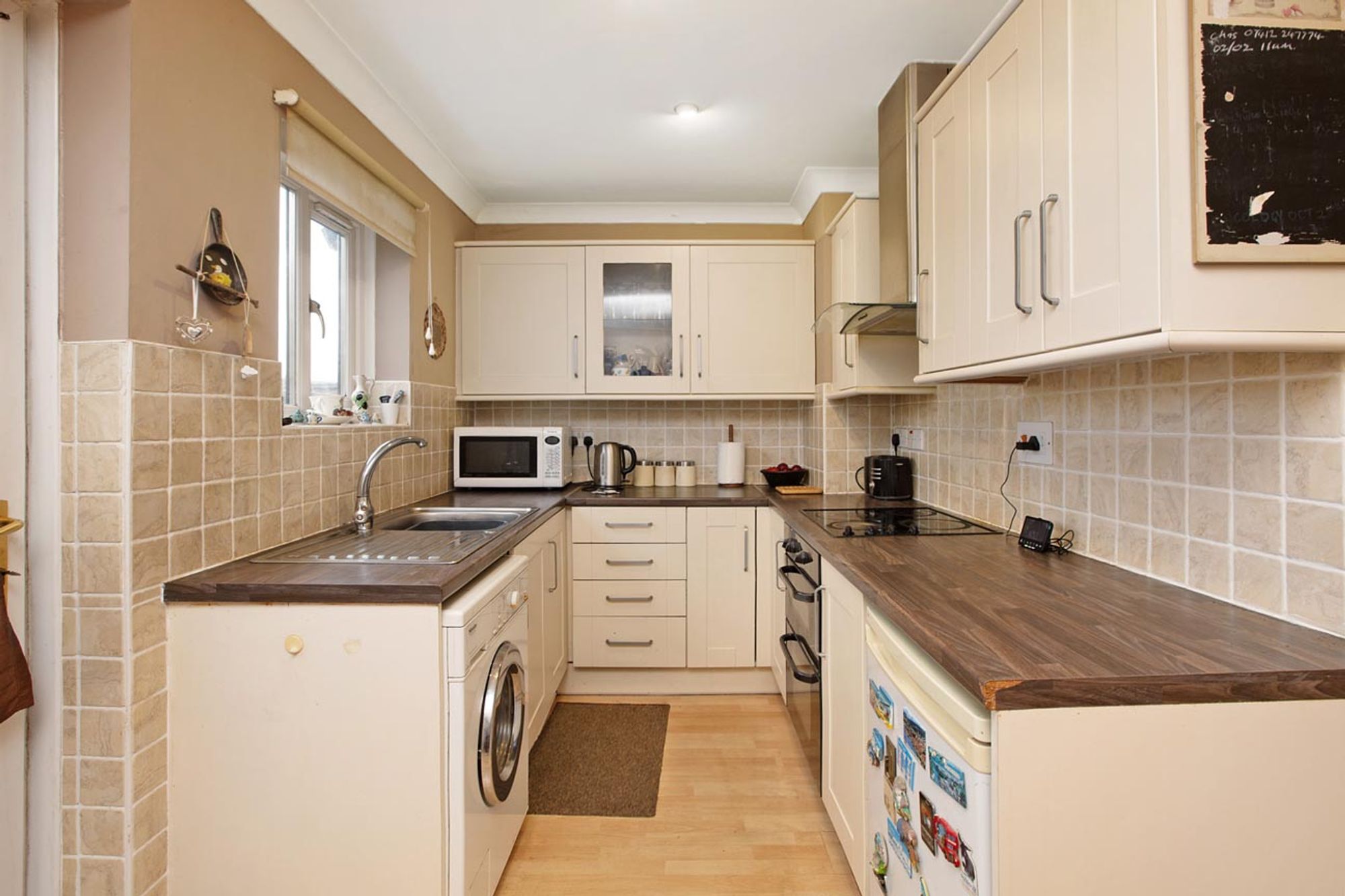 10 Sercombes Gardens, Exeter photo 3