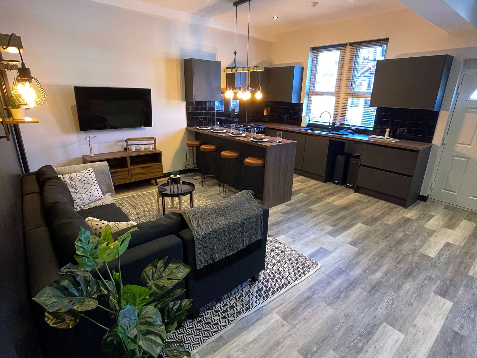 2, Sefton Avenue, Leeds photo 5