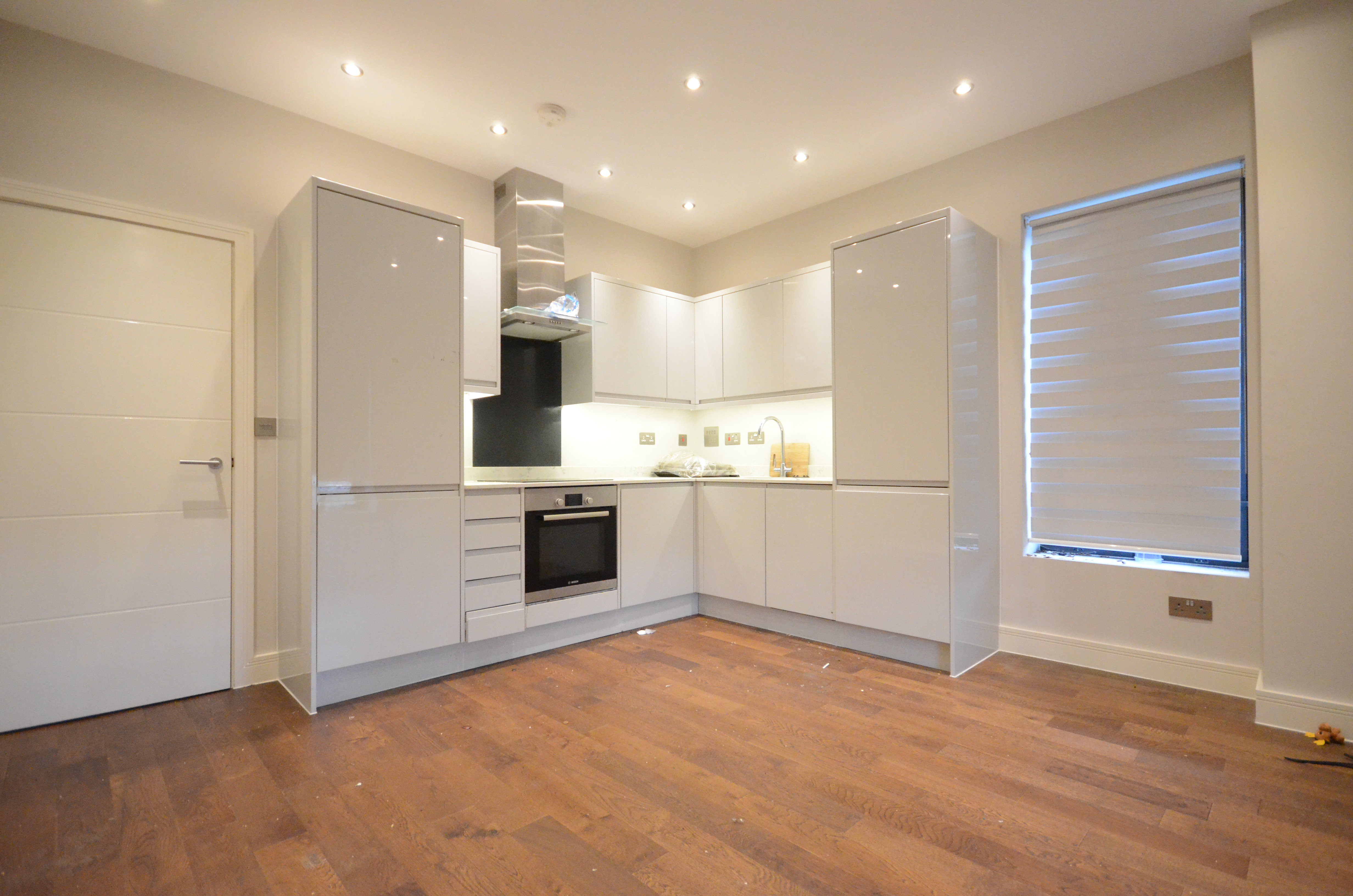 26, The Braccans, Bracknell photo 5