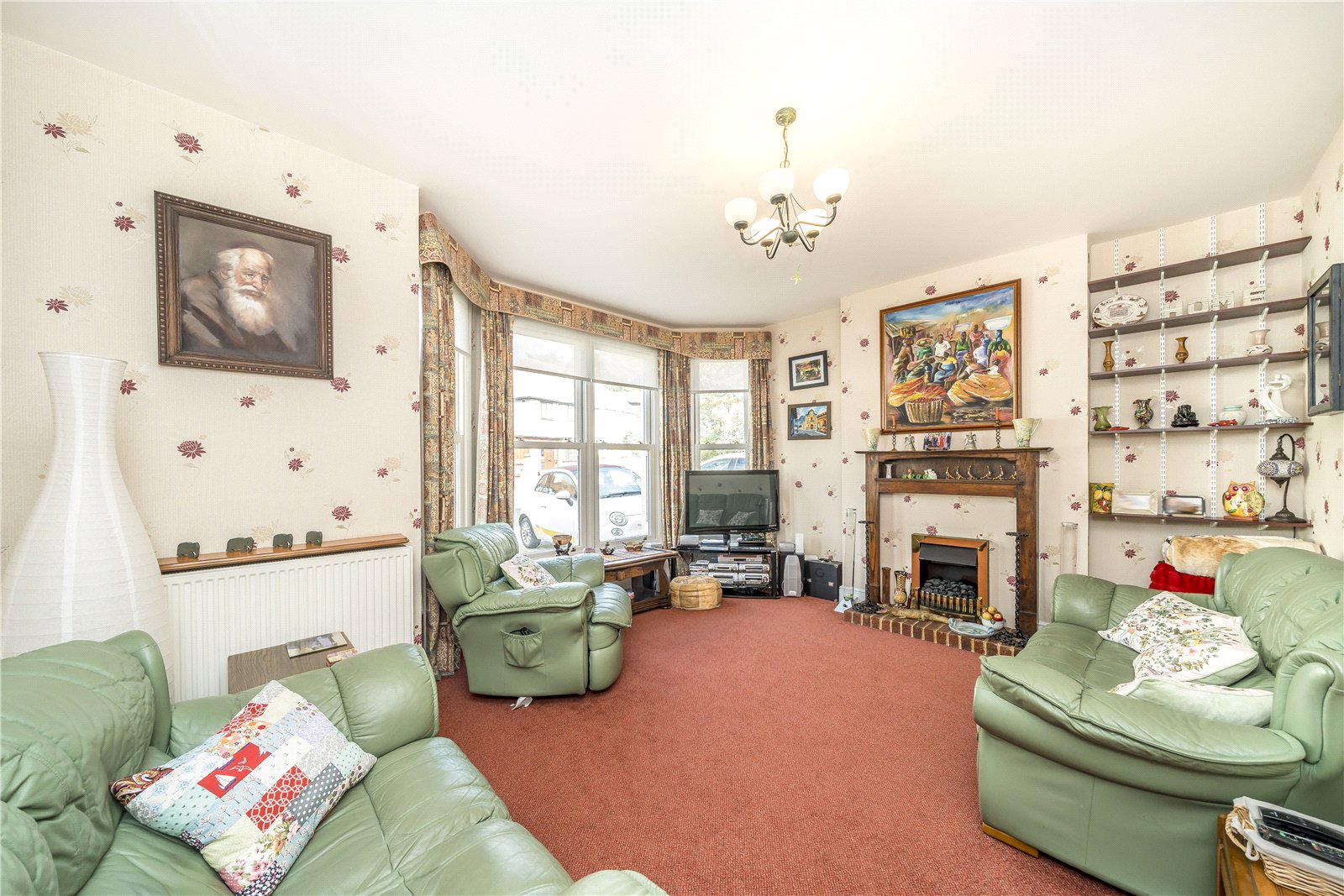 6 bedroom detached house for sale 0