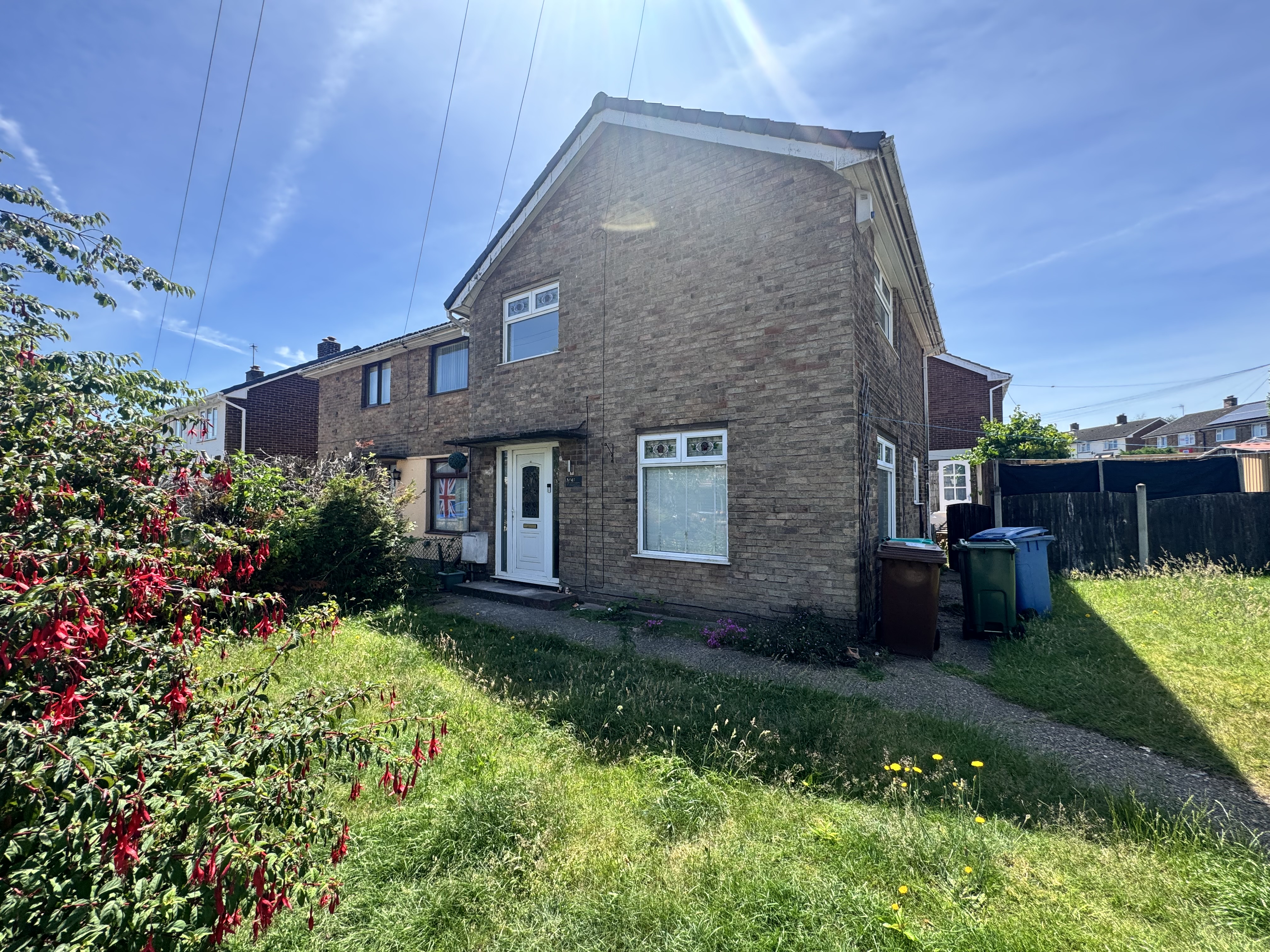 49, Mansfield photo 2