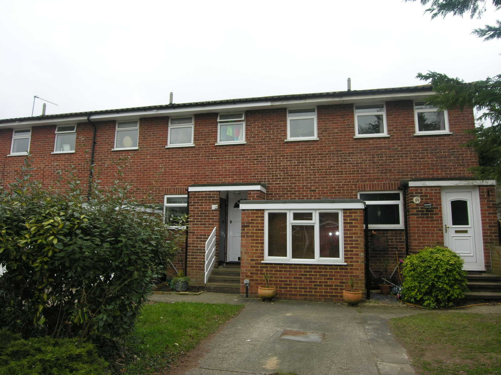 32, Bunces Close, Berks photo 3