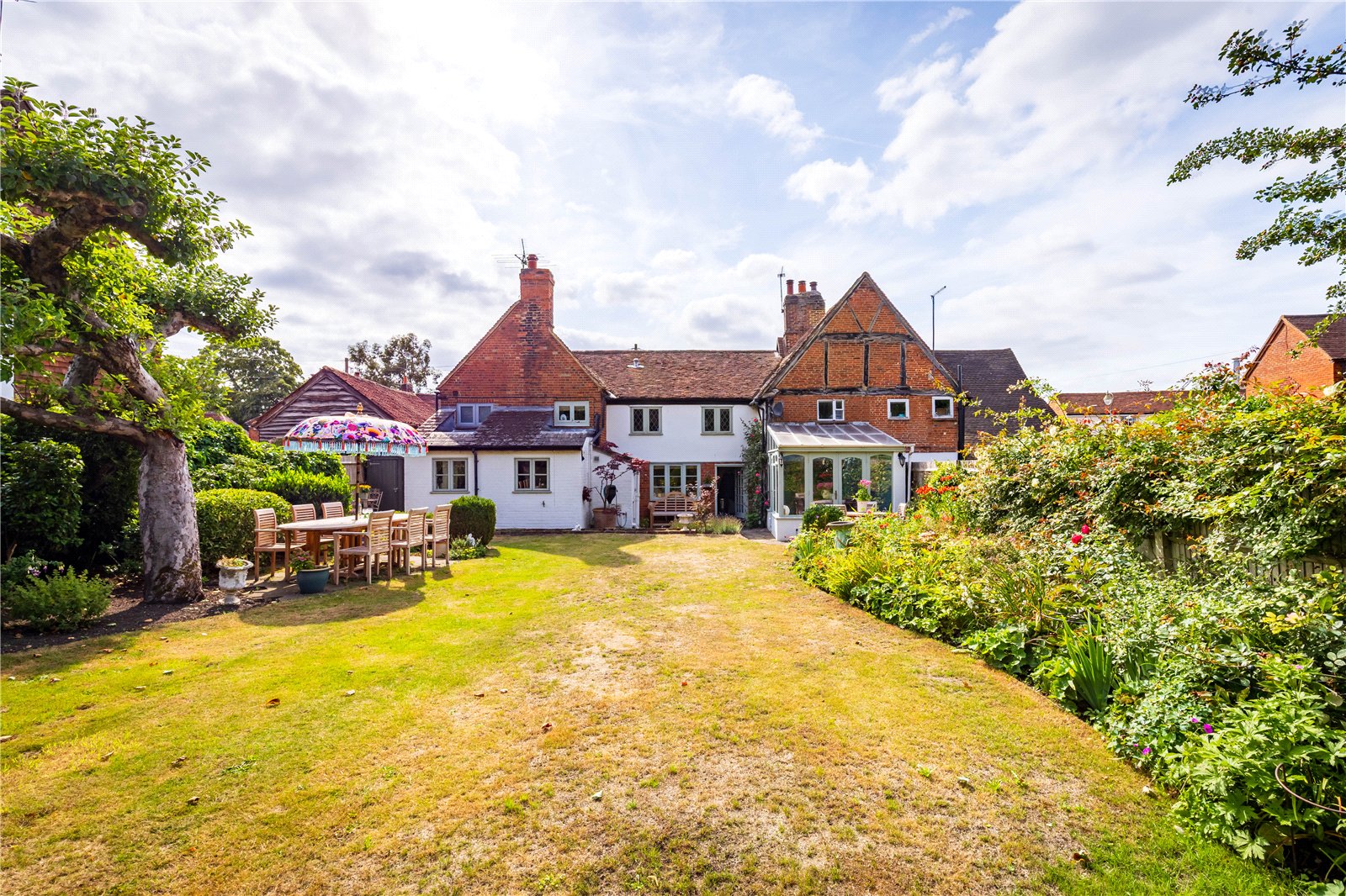 5 bedroom semi-detached house for sale 0