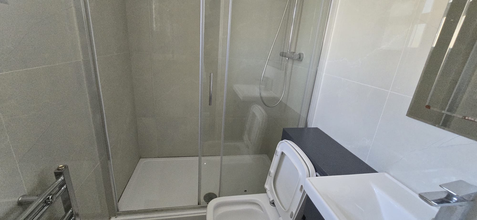 Unit 1 21,, Russell Road, Tilbury photo 5