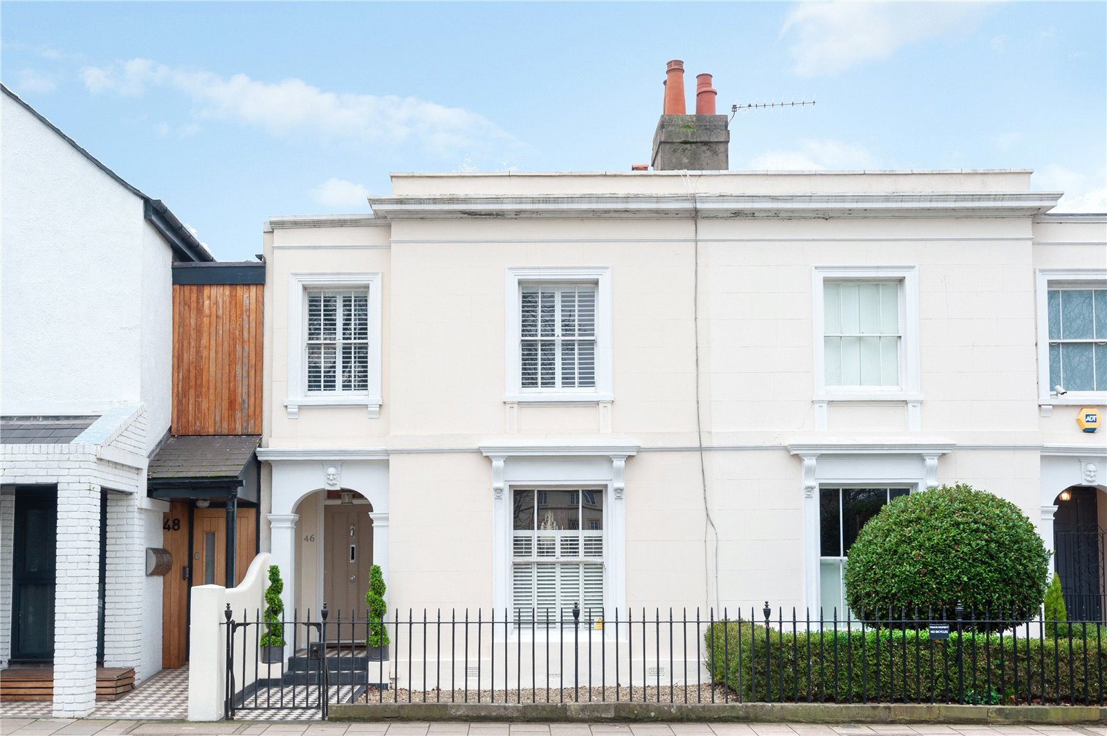 4 bedroom semi-detached house for sale 0