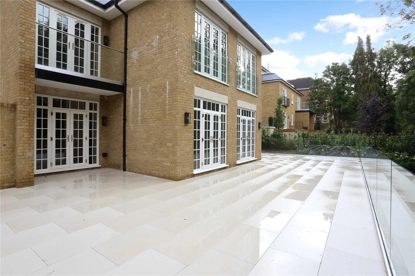 Photos of Eastbury Avenue, Northwood, Middlesex HA6 61660397