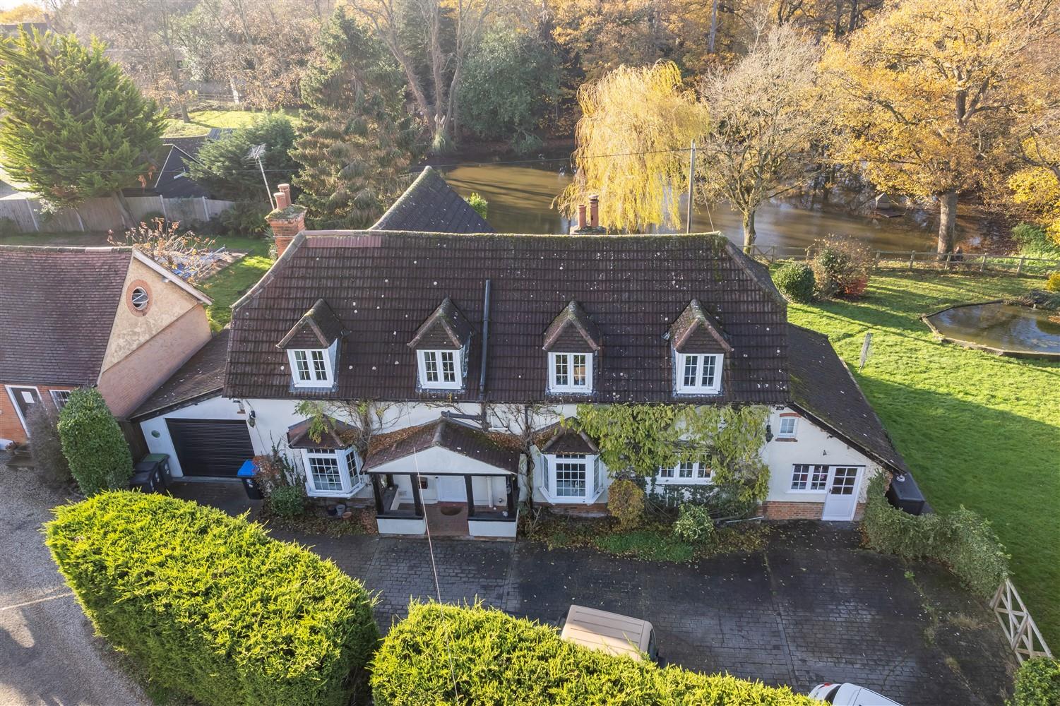 4-bed detached on The Gardeners Cottage, New Road, Lambourne End, £1,100,000