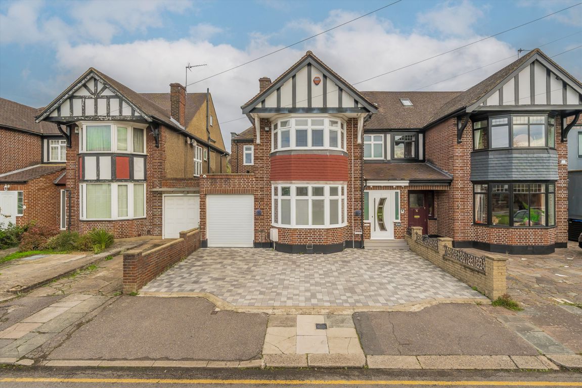 4 bedroom detached house for sale in Hove