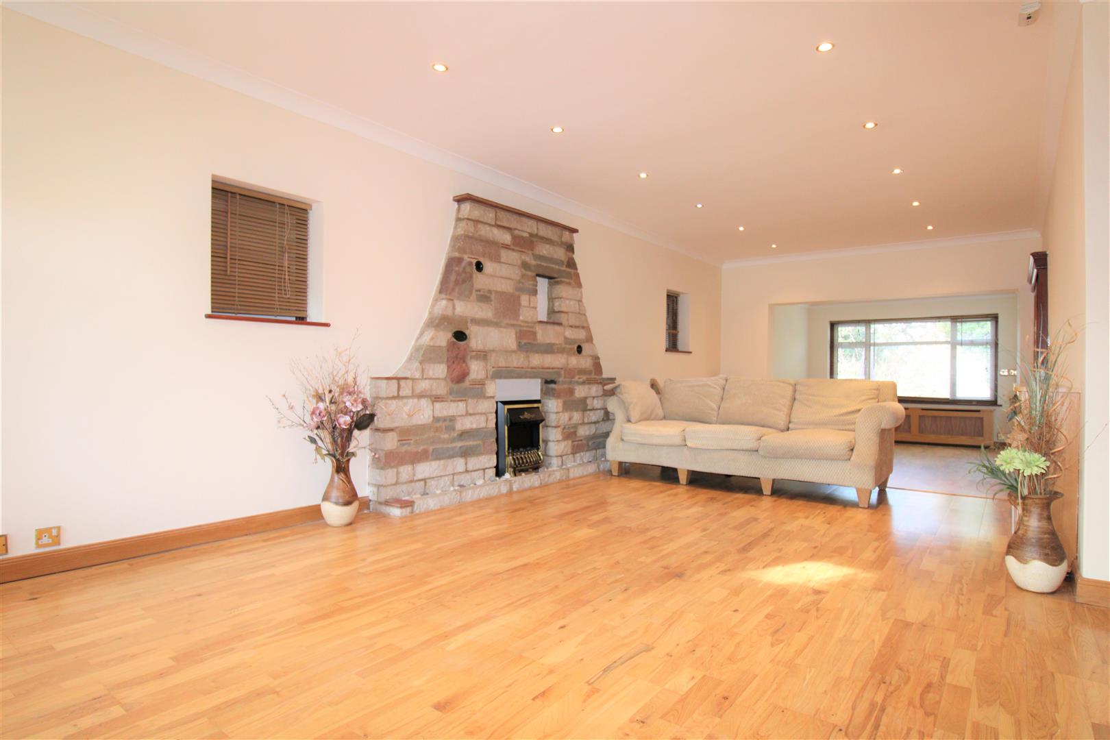 4 bedroom property for sale 0