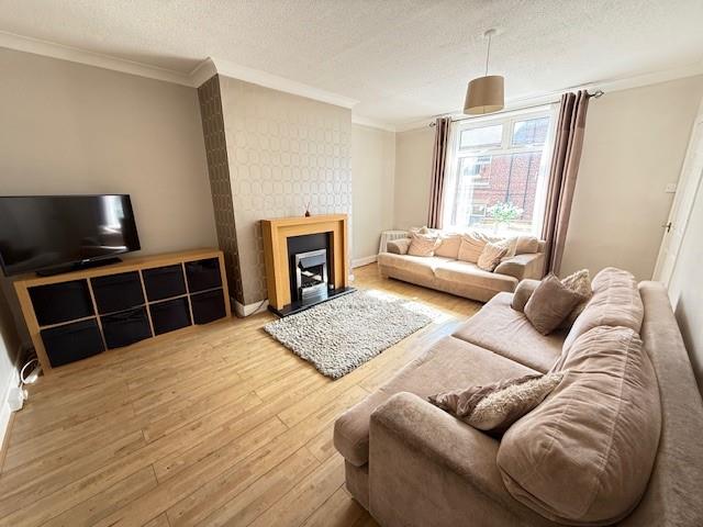 24, Lister Avenue, Ryton photo 3