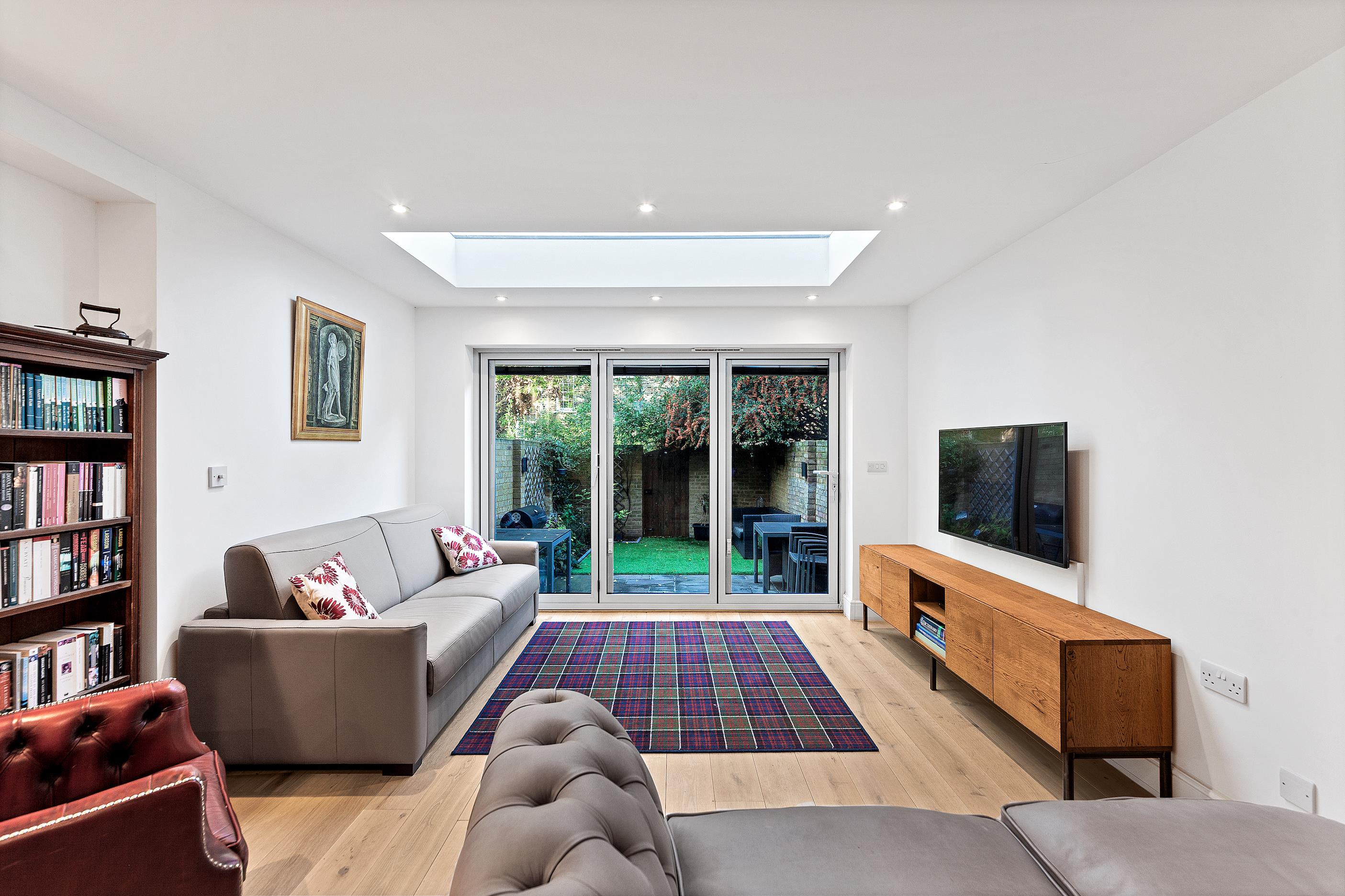 3 bedroom terraced house for sale 0