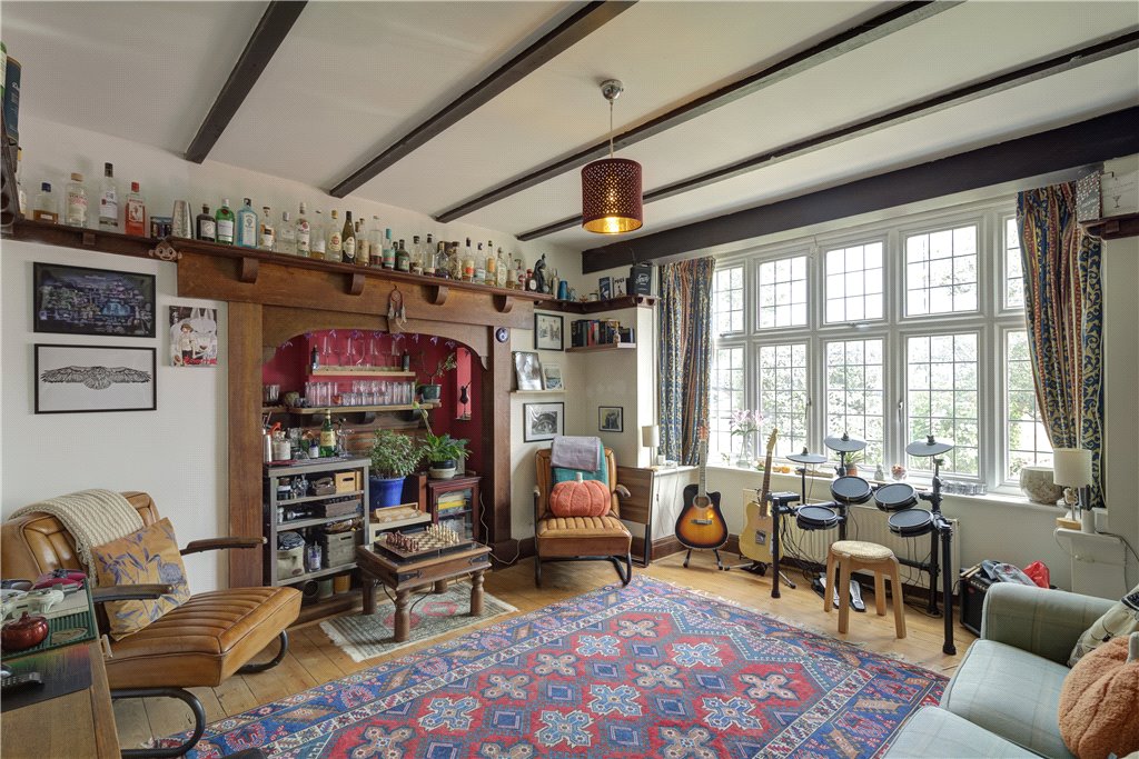 4 bedroom detached house for sale 0