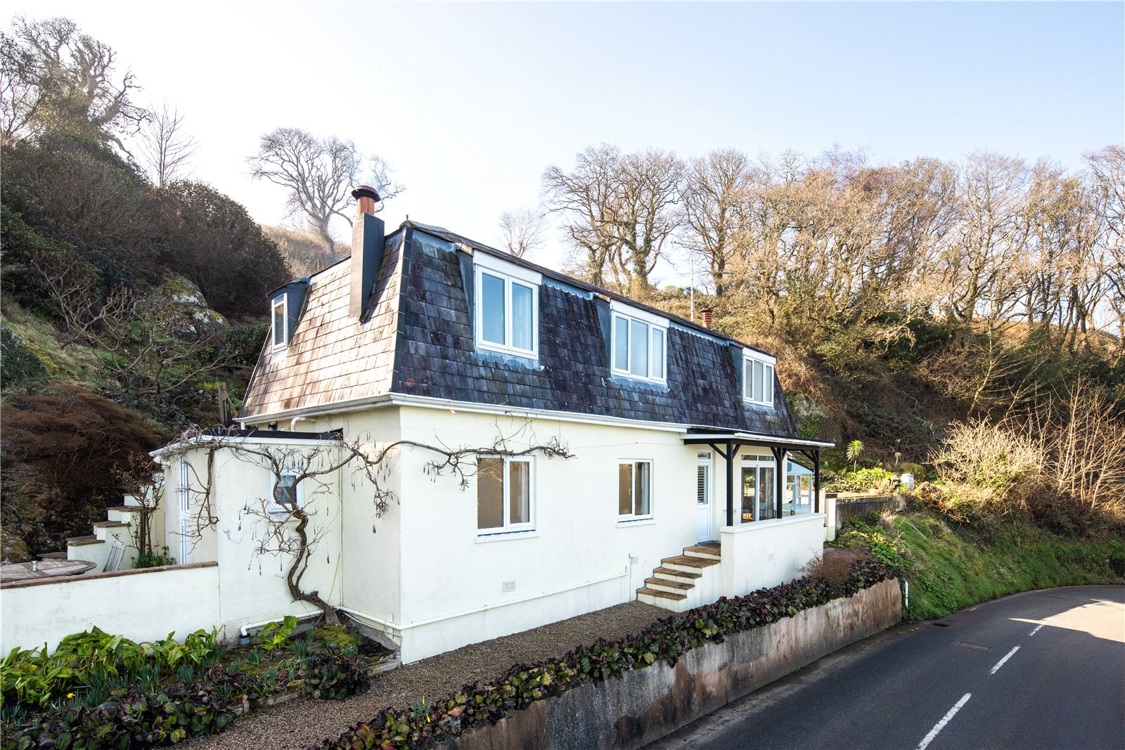 3 bedroom detached house for sale 0