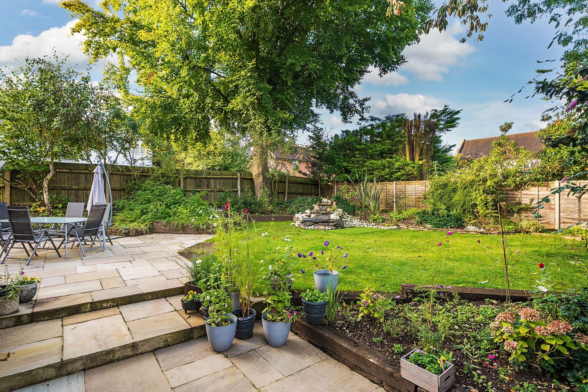 4 bedroom detached house for sale 0